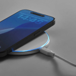 Magnetisches kabelloses Ladegerät aus recyceltem Aluminium mit USB-C, 15 W farbe weiß Detailansicht
