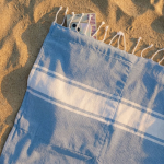 2-in-1-Strandtuch mit Rucksackfunktion aus Baumwolle, 90 x 180 cm