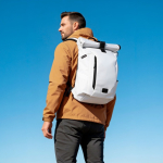 Reflektierender Rucksack aus recyceltem Kunststoff mit Rollverschluss 15,6'' farbe weiß