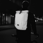 Reflektierender Rucksack aus recyceltem Kunststoff mit Rollverschluss 15,6'' farbe weiß