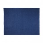 Gestrickte Decke aus recyceltem Polyester mit Etikett farbe marineblau zweite Vorderansicht