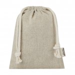 Kleine Tasche aus GRS recycelter Baumwolle mit Kordelzug farbe natürliche farbe zweite Vorderansicht