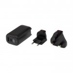 Reiseadapter für EU/UK/USA mit Typ-C- und USB-A-Anschlüssen farbe schwarz