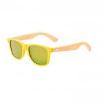 Bunte Sonnenbrille mit Bambusbügeln und UV400-Schutz farbe gelb erste Ansicht