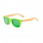 Bunte Sonnenbrille mit Bambusbügeln und UV400-Schutz farbe hellgrün erste Ansicht