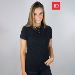 Zweifarbige Polohemden 210 g/m2 bedrucken Farbe schwarz Lifestyle-Bild