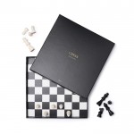 Schachspiel mit Holzfiguren Farbe schwarz