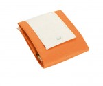 Faltbare Tasche aus Vliesstoff mit kurzen Henkeln Farbe Orange