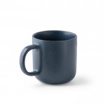 Tasse mit gesprenkelter Oberfläche Farbe Marineblau