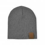 Mütze aus nachhaltigem RPET ideal für kalte Wintertage farbe grau Ansicht von vorne
