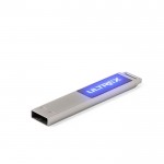 Flacher USB-Stick aus Metall mit beleuchtetem Logo, Ansicht 1