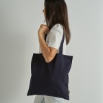 Einkaufstasche aus recycelter Baumwolle, 140 g/m2 farbe marineblau Ansicht der Umgebung