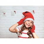 Werbeartikel Weihnachtsmannmütze mit Logo bedrucken Farbe rot Stimmungsbild 3