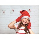 Werbeartikel Weihnachtsmannmütze mit Logo bedrucken Farbe rot Stimmungsbild 3 mit Druck