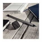 Metallisch aussehender Bleistift Farbe silber erste Ansicht