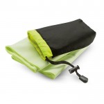 Handtuch in Nylontasche als Werbegeschenk Farbe grün erste Ansicht