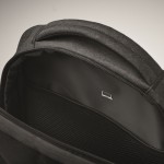 Laptop-Rucksack aus RPET-Polyester mit 15-Zoll-Trolley-Halterung Farbe schwarz viertes Detailbild