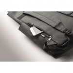 Rucksack aus Poylester mit Rolltop-Verschluss Farbe schwarz zweites Detailbild