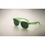 Klassische Sonnenbrille mit recyceltem Gestell Farbe grün drittes Detailbild