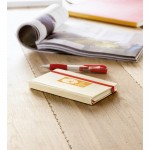 Taschennotizbücher aus Recyclingmaterial bedrucken Farbe rot Stimmungsbild mit Druck
