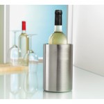 Flaschenkühler aus Edelstahl zum Verschenken Farbe mattsilber Stimmungsbild 3