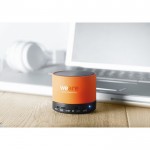 Runder bedruckter Bluetooth-Lautsprecher Farbe orange Stimmungsbild 5 mit Druck