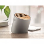 Bluetooth-Lautsprecher aus Zemnt als Merchandising Farbe grau Stimmungsbild mit Druck