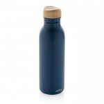 Flasche aus recyceltem Edelstahl mit Bambusdeckel, 600 ml farbe blau