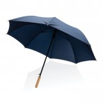 Recycelter Regenschirm mit Bambusgriff Farbe marineblau vierte Ansicht