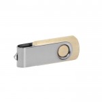 USB-Stick aus dunklem Holz mit silbernen Clip, Ansicht Heller Holzton