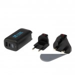 Reiseadapter für EU/UK/USA mit Typ-C- und USB-A-Anschlüssen Ansicht mit Druckbereich