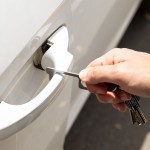 Schlüsselanhänger zur Verhinderung von Virusinfektionen, Autotür öffnen