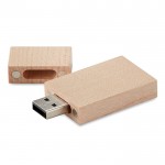 Flacher USB-Stick aus Holz geöffnet als Werbemittel