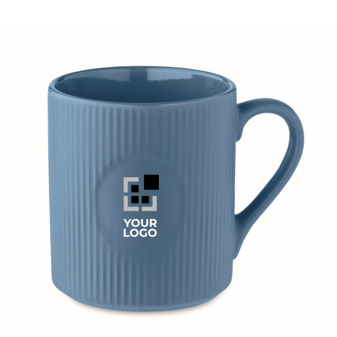 Keramiktasse in matter Farbe mit Reliefstruktur, 340 ml