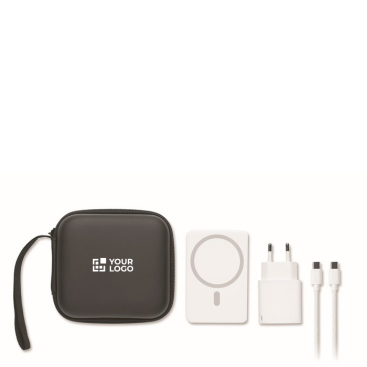 Reiseset mit magnetischer Powerbank, 5.000 mAh, und USB-C-Ladegerät