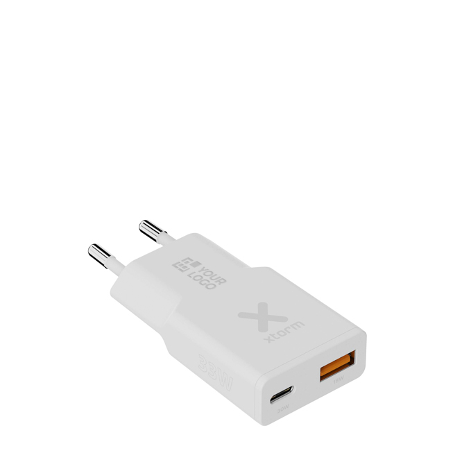 Xtorm Go2 SlimLine Ladegerät ultraflach und kompakt 33 W