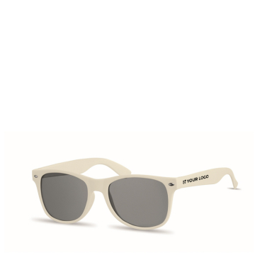 UV400-Sonnenbrille mit SEAQUAL®-Fassung und schwarzen Gläsern